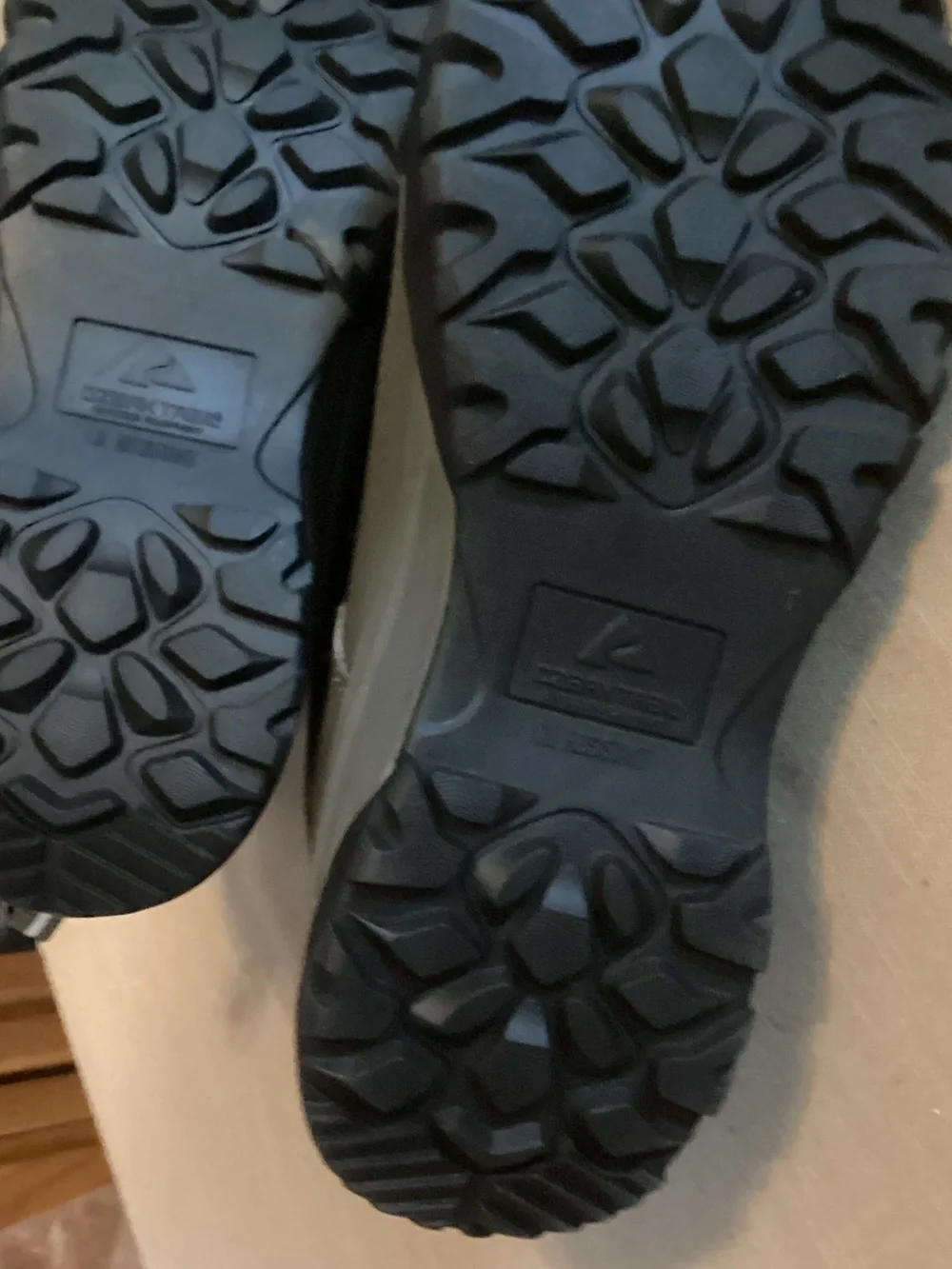 NWOT Ozark Trail Brown and Black Men's Hiking Boots